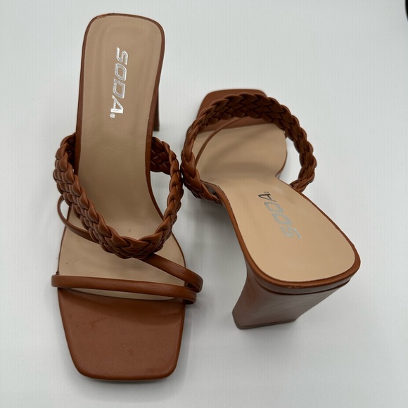 Soda - Women's Braided Heeled Square Toe Block Heel Sandals - Picture 2 of 3